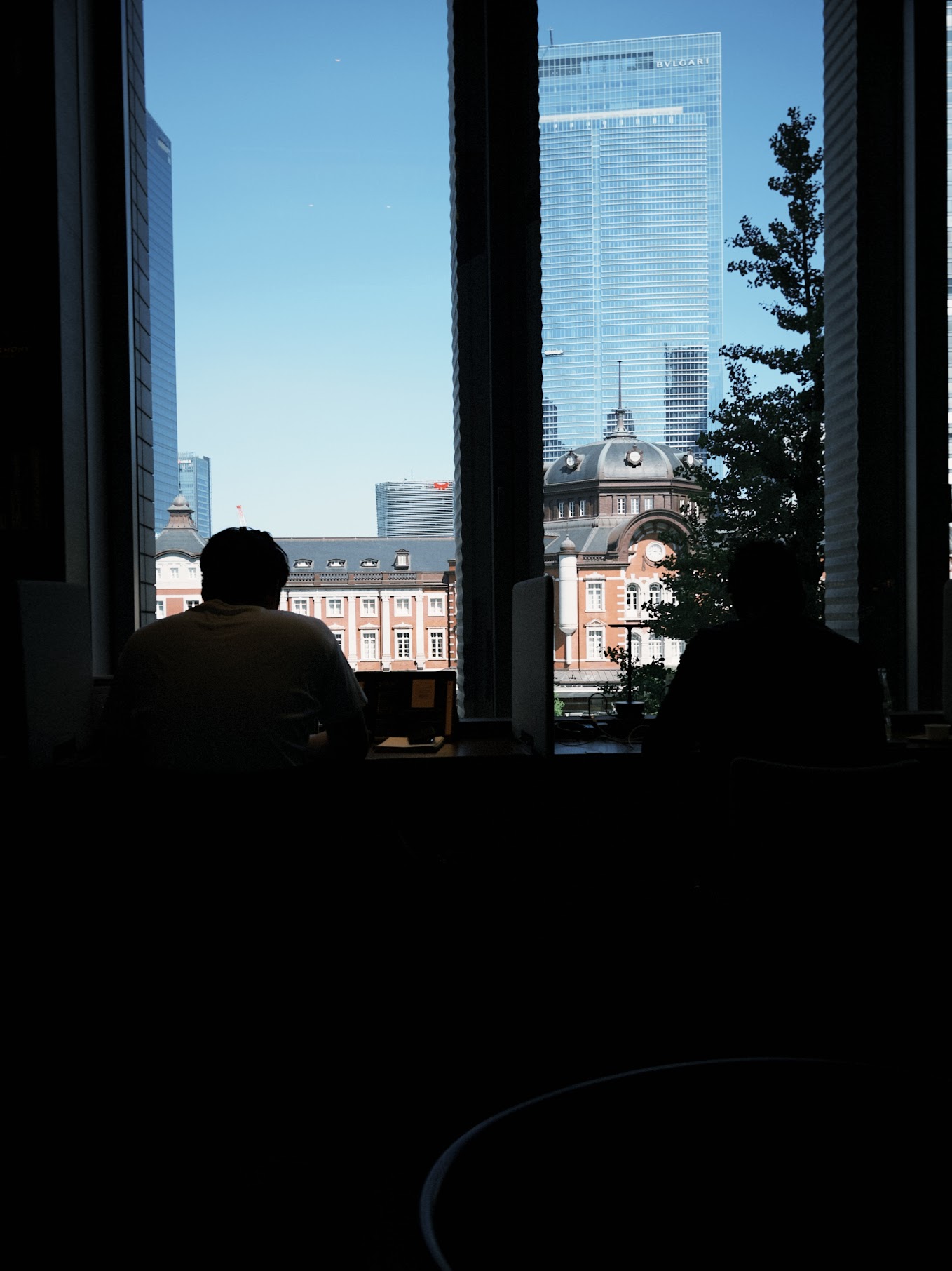 TSUTAYA BOOKSTORE SHARE LOUNGE